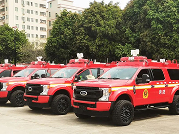 广东省消防总队前突通信车